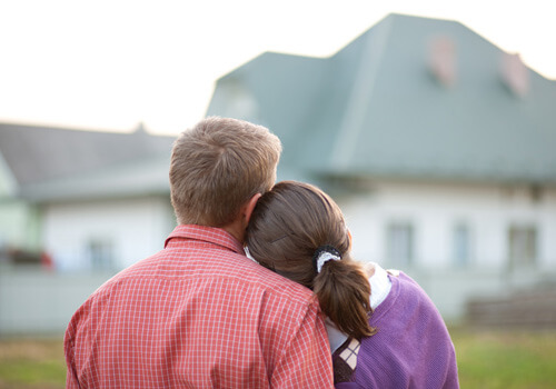 Los Angeles Real Estate - Julie  Sharma, Broker